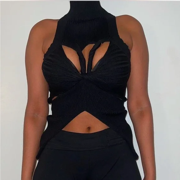 Black knitted top - Picture 1 of 3